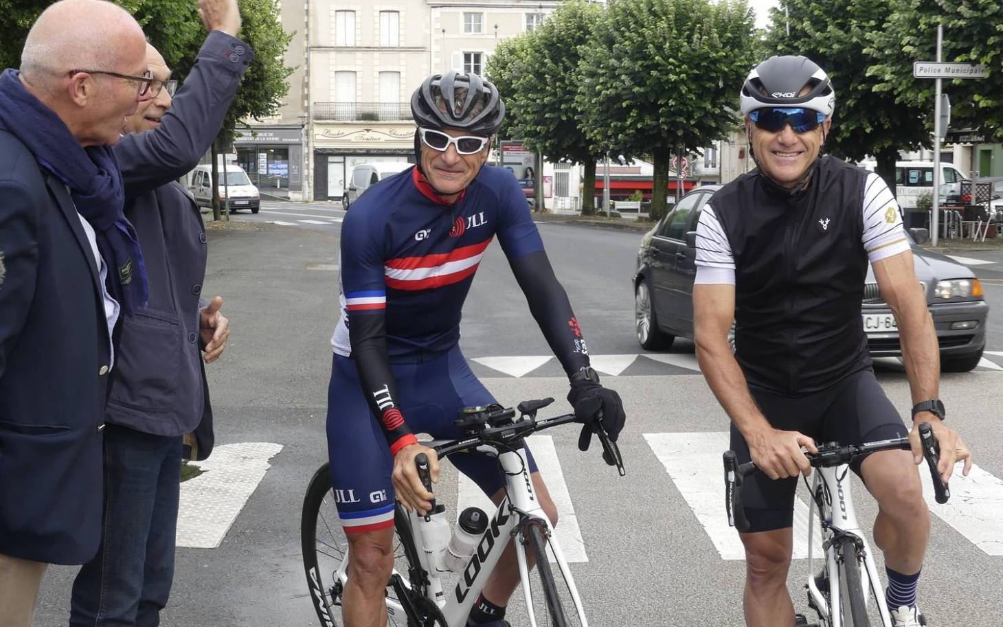 Tour de France - Laurent Jalabert en repérage à Chauvigny