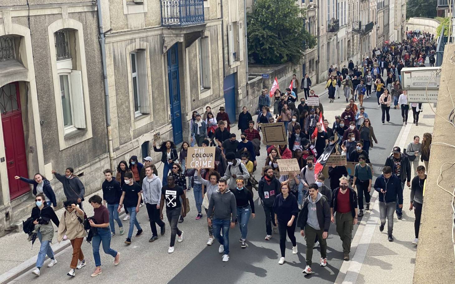Poitiers - Plusieurs centaines de personnes manifestent contre les discriminations