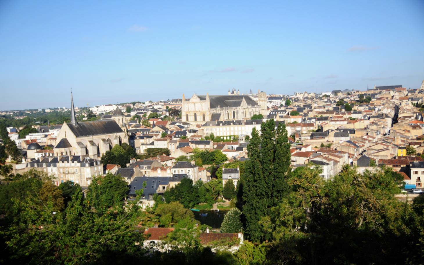 Poitiers, capitale monumentale