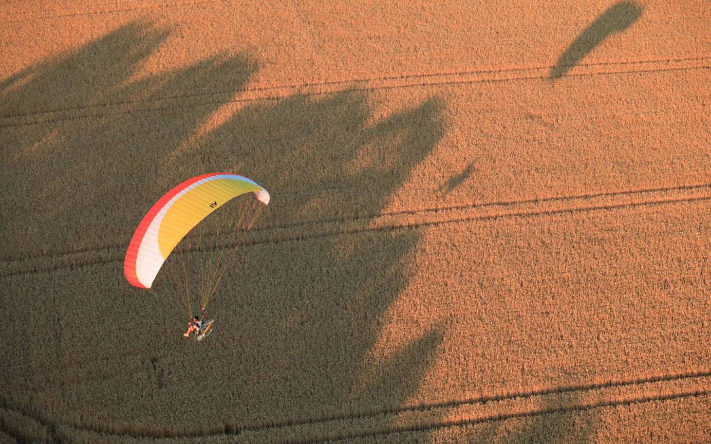 Le paramoteur prend son envol