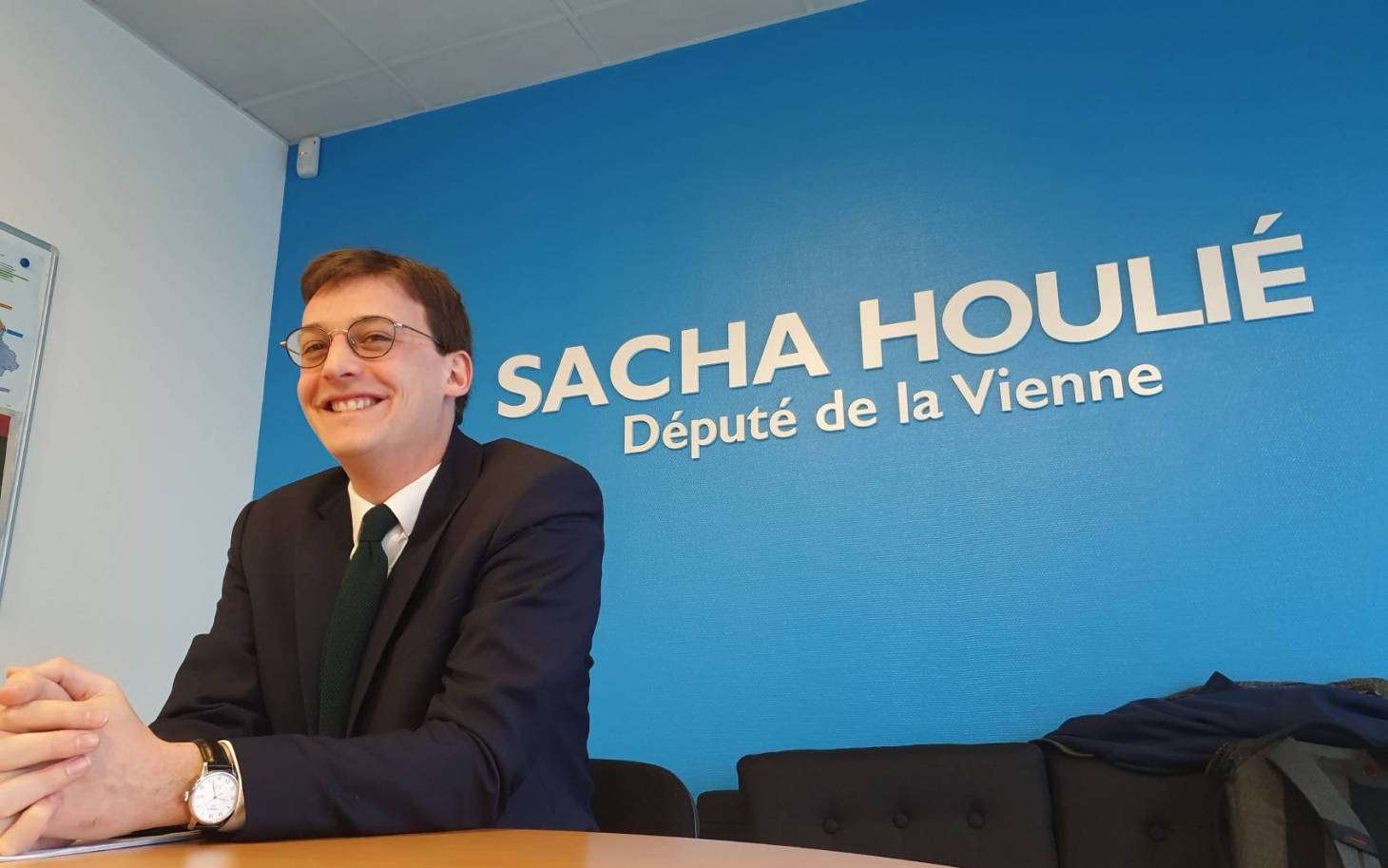 Politique - Sacha Houlié reste à LREM, mais...