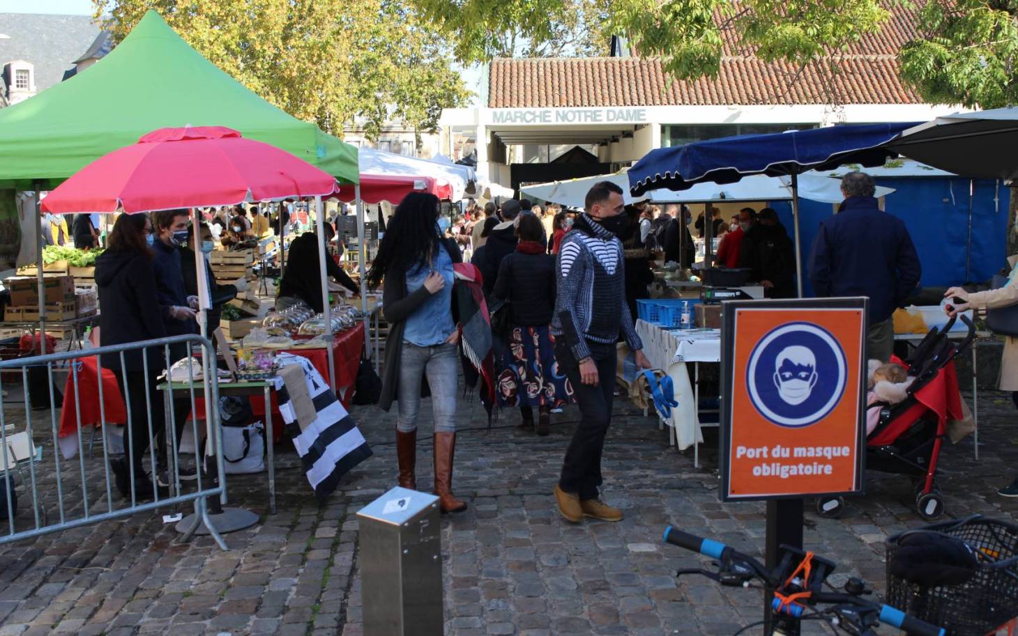 Le port du masque encore étendu