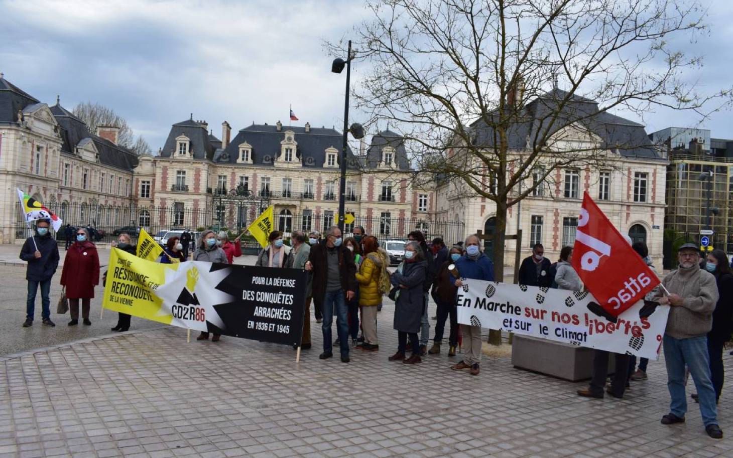 Loi "confortant le respect des principes de la République" : associations, syndicats et partis politiques sollicitent la préfète