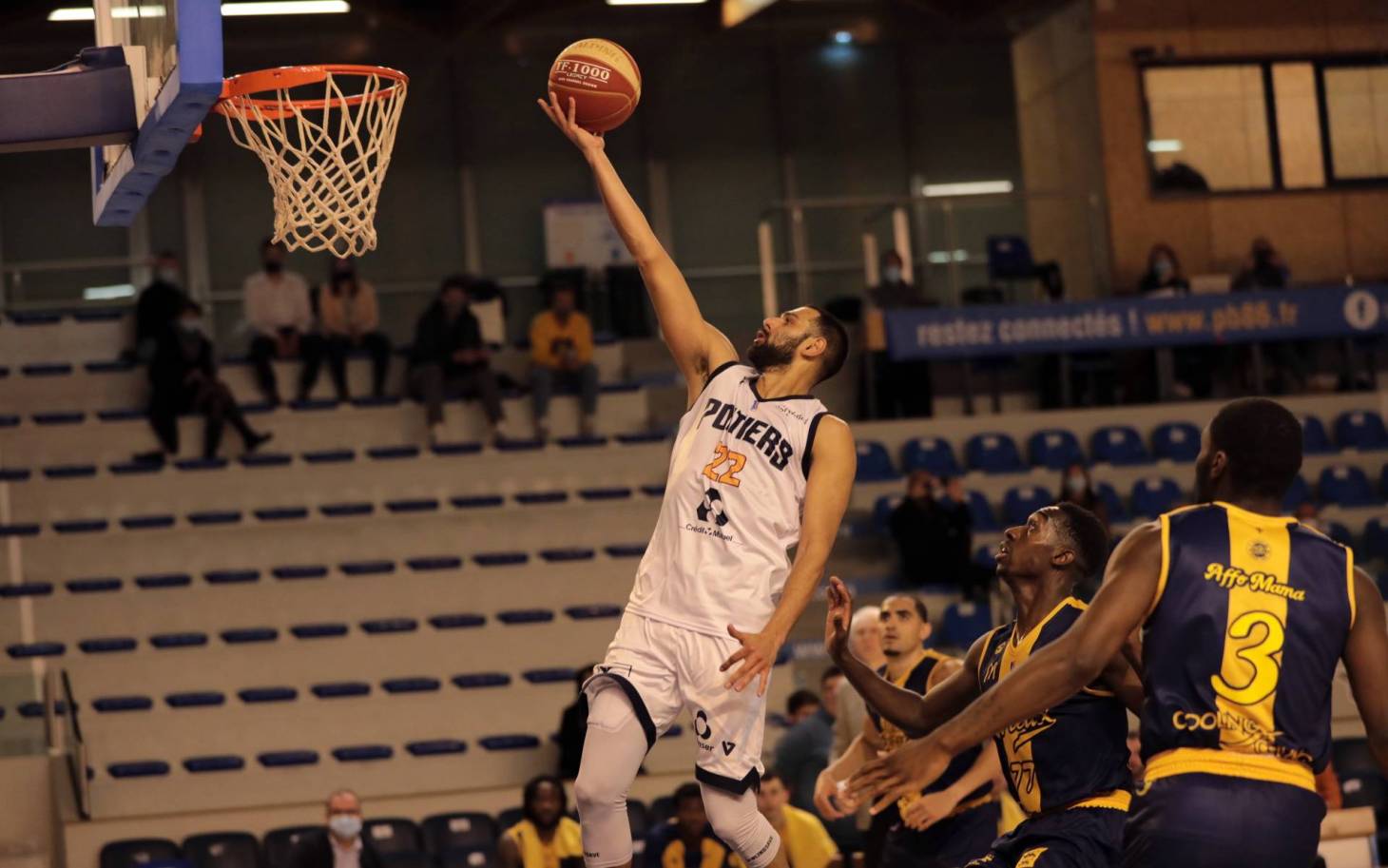 Basket - Spectaculaire victoire du PB86 à Evreux (88-90, ap)