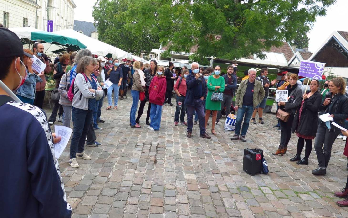 Rassemblés pour marquer la Journée mondiale du droit à l’avortement