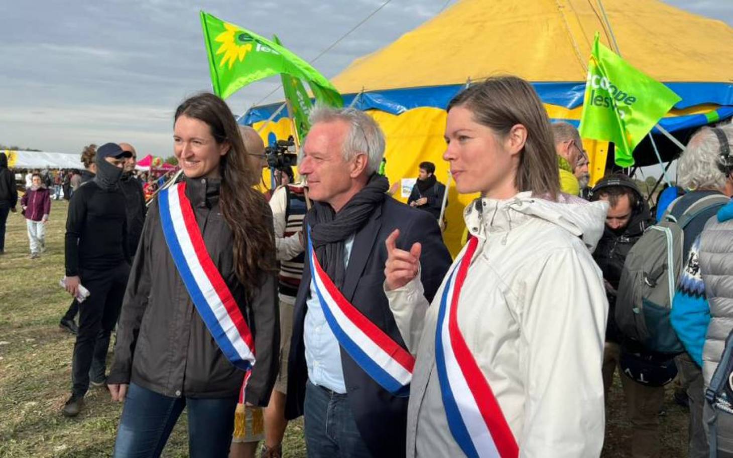 Manifestation à Sainte-Soline : Lisa Belluco dénonce "un dispositif policier démesuré"