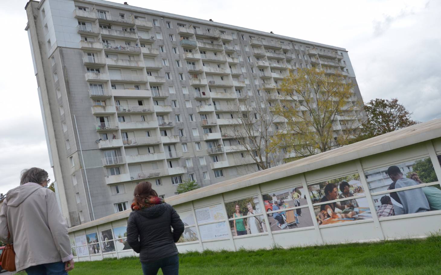 Ils mettent le pied dans les Sables