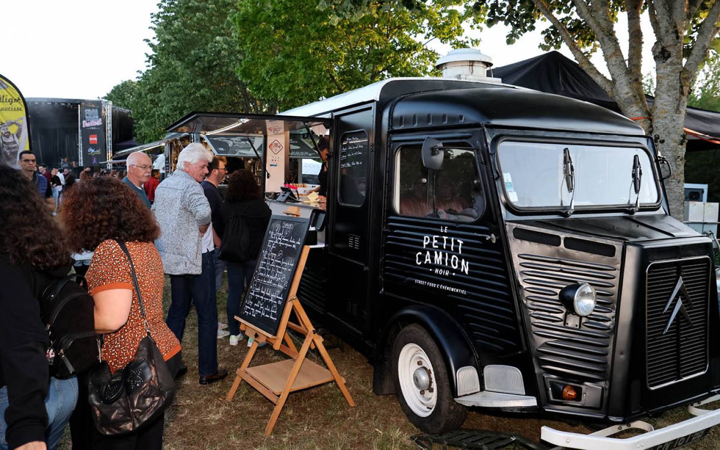 100 Food Trucks  contre le cancer