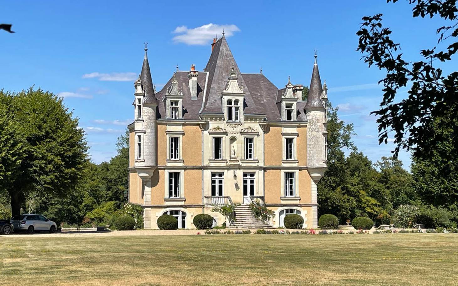 Chez Le Nail, la vie de château