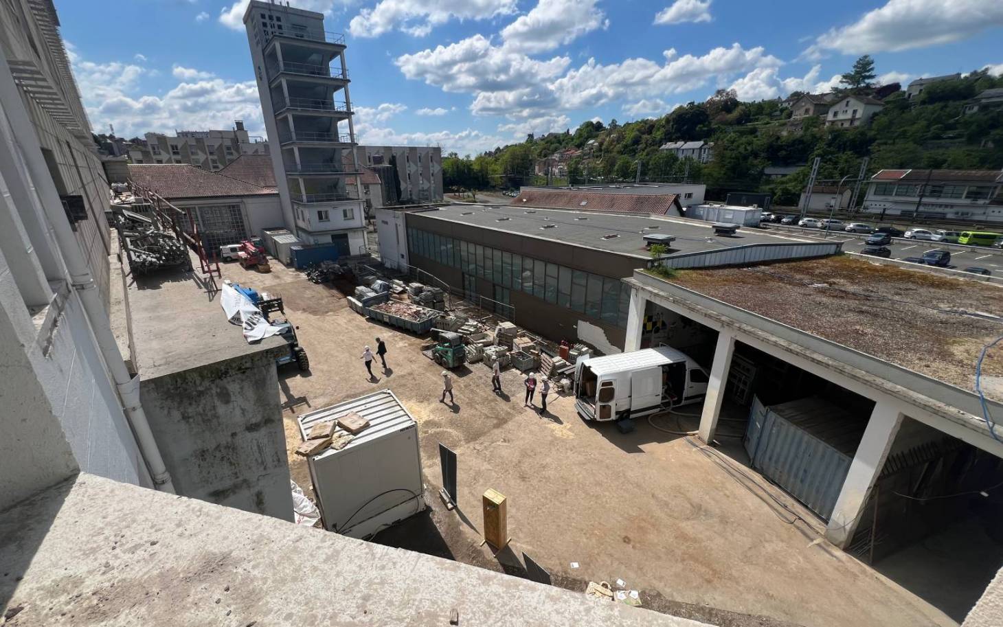 A Poitiers, la Caserne en bleu de chauffe