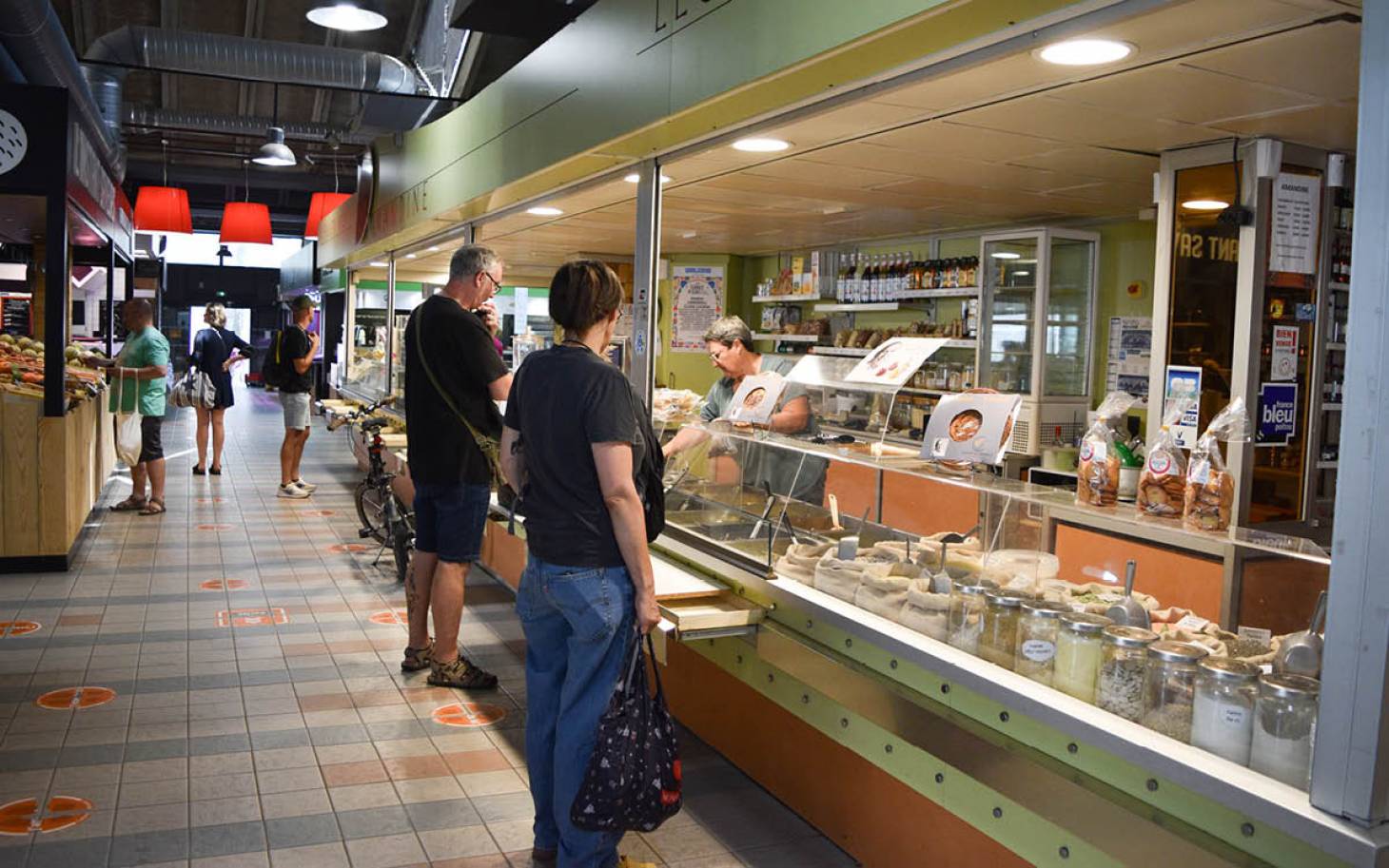 Marché Notre-Dame :  les commerçants résilients