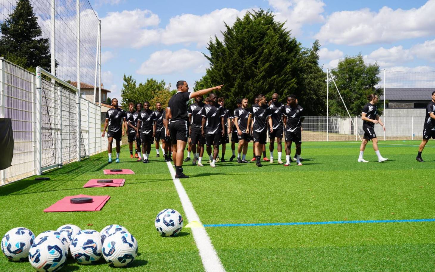 Football/National 2 - Poitiers sur le fil face à Granville (1-0)