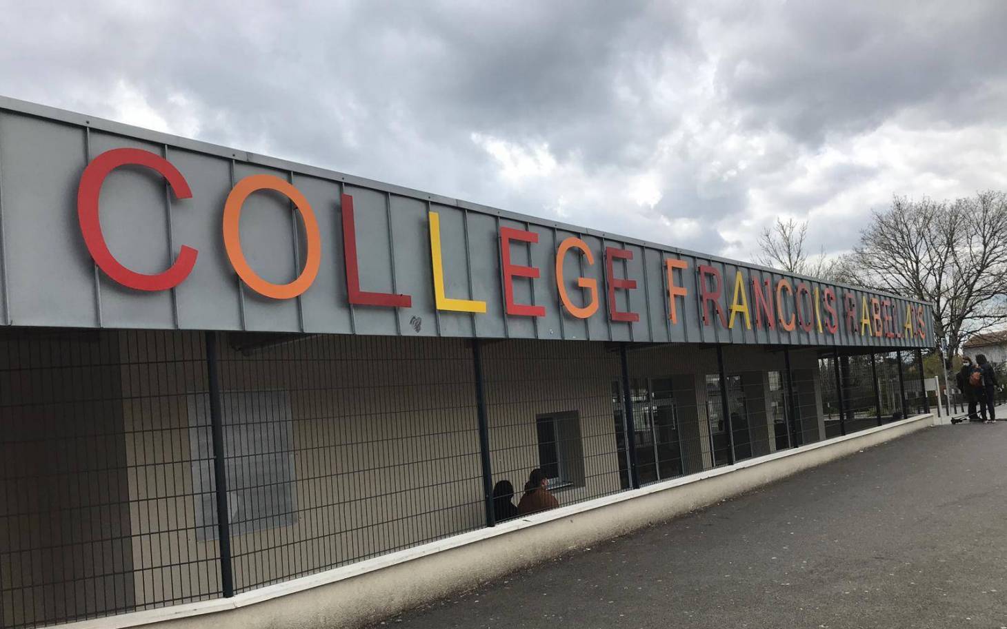 Poitiers - Au collège Rabelais, fausse alerte au produit toxique