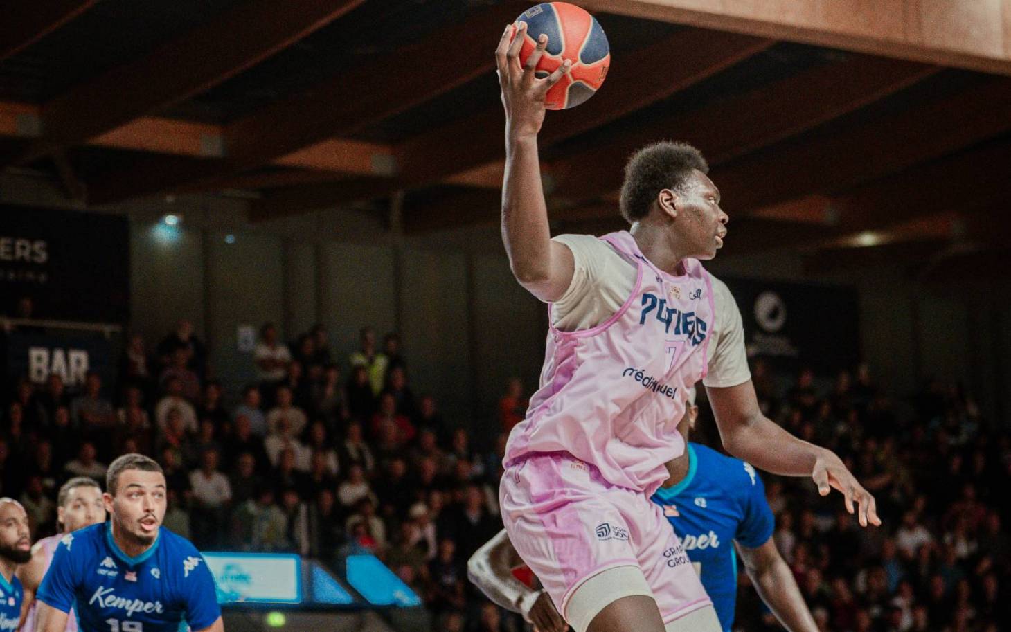 Basket/Elite 2 - Poitiers s'impose à Quimper (72-82)