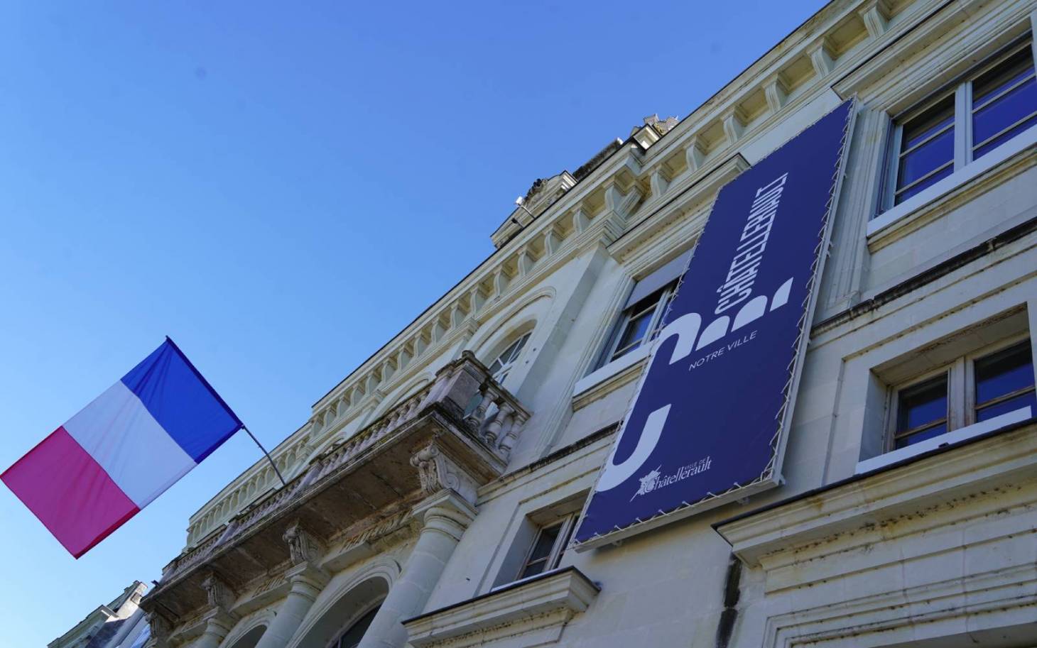 Municipales/Châtellerault : Anne-Florence Bourat l'emporte d'une courte tête