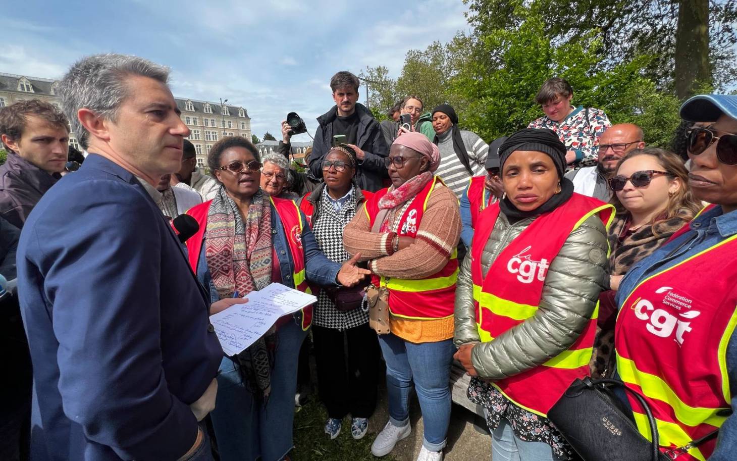 Ehpad des Feuillants : François Ruffin en soutien aux grévistes