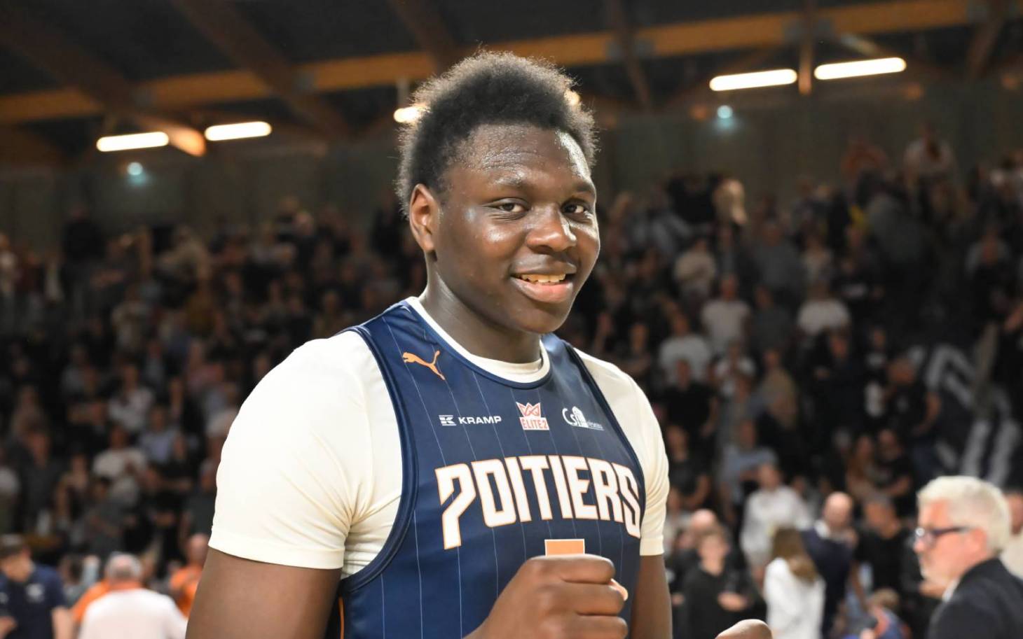 Basket/Elite 2 - Cinq à la suite pour Poitiers à Rouen (88-90)