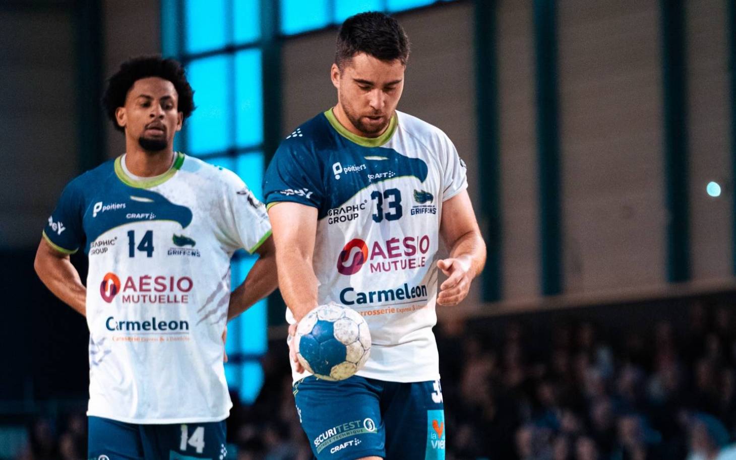 Handball/Nationale 1 - Grand Poitiers en costaud à Livry-Gargan (29-32)