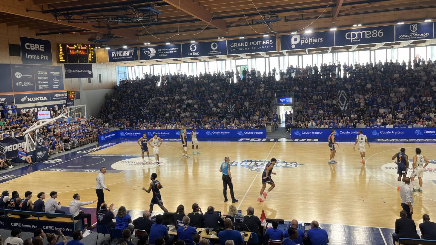Basket/Elite 2 - Le PB86 bat Saint-Quentin et rejoint le dernier carré des play-offs (76-73)
