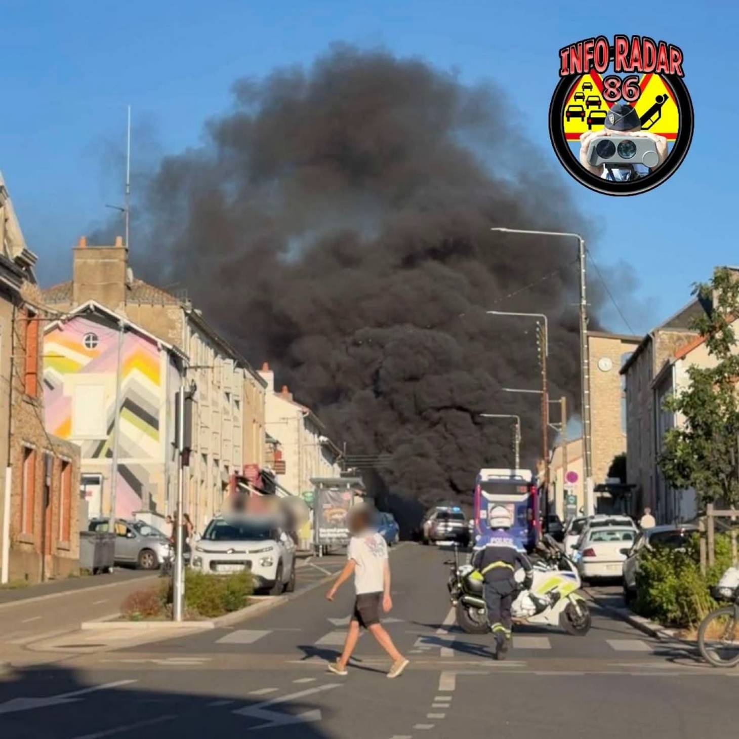 Un bus prend feu à Poitiers