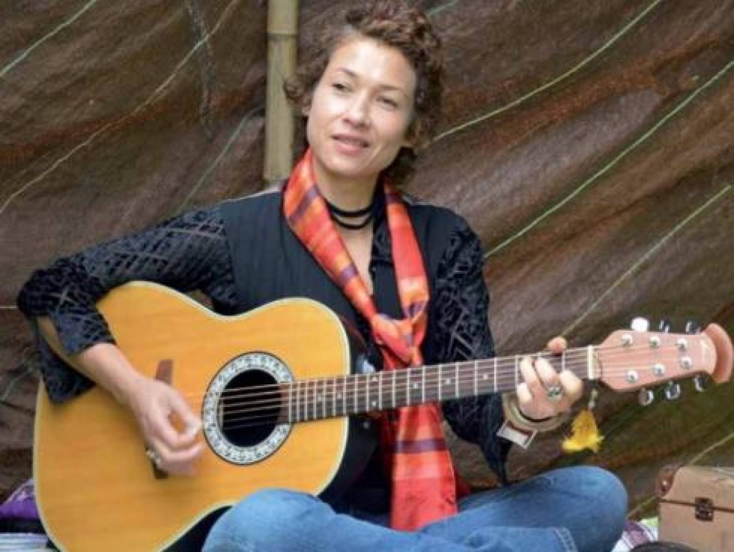 Tribal blues woman