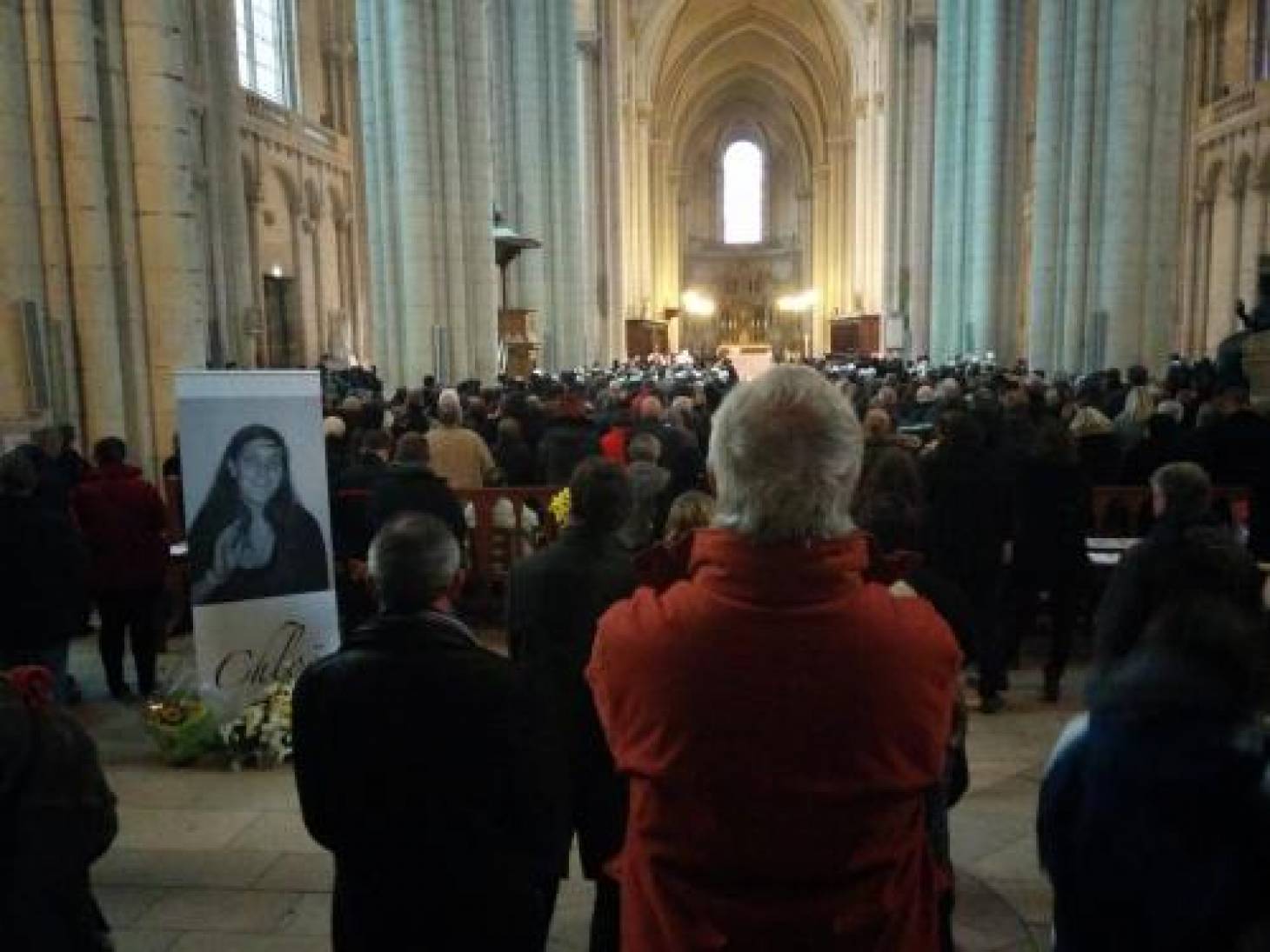 La foule aux obsèques de Chloé Boissinot