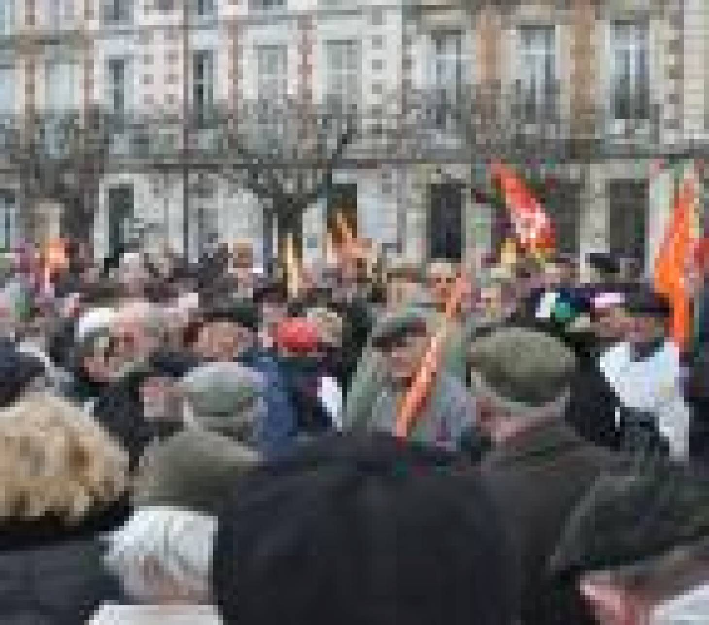 200 retraités dans la rue