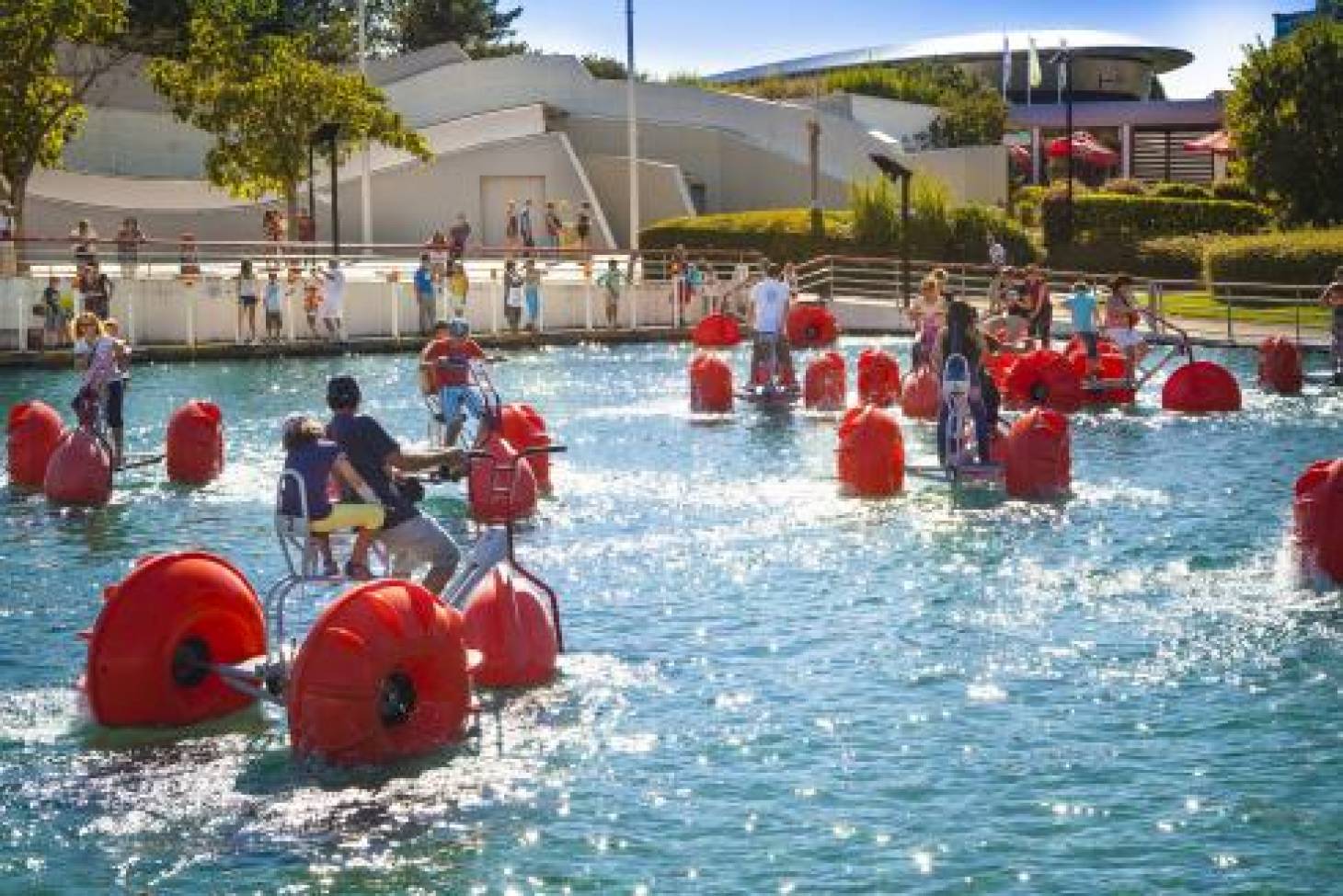 Le Futuroscope victime du climat et du Mondial