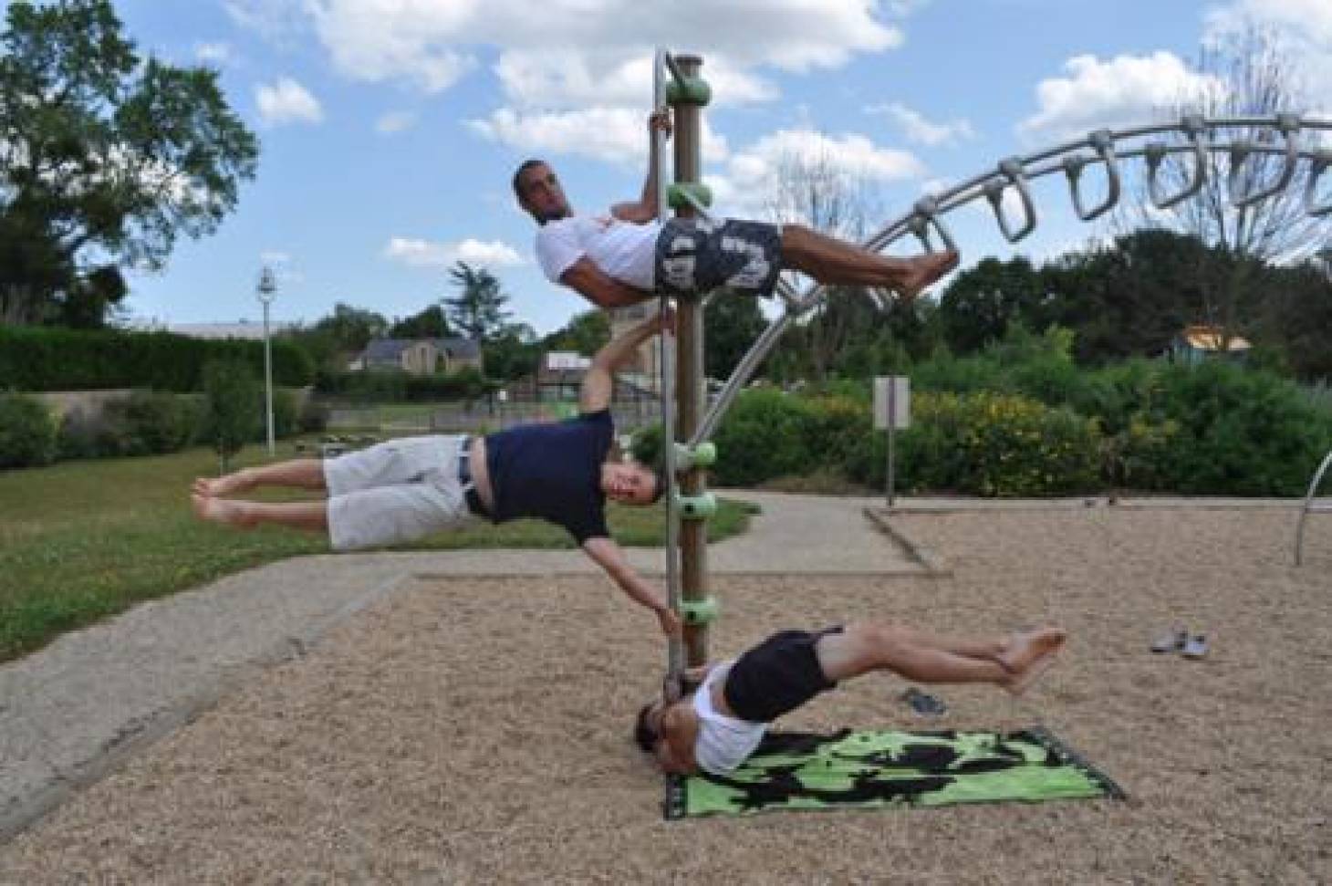 Les musclés passent à l'action