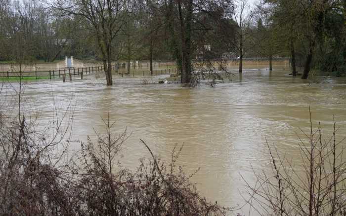 Météo : des cours d'eau à réaction