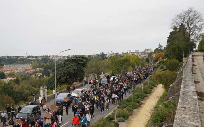 2 500 manifestants à Poitiers selon la préfecture, quelques tensions en fin de manifestation