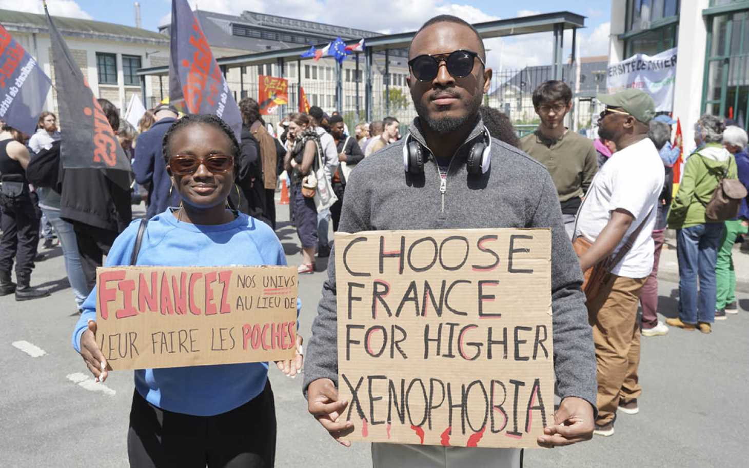 Les étudiants internationaux frappés au porte-monnaie