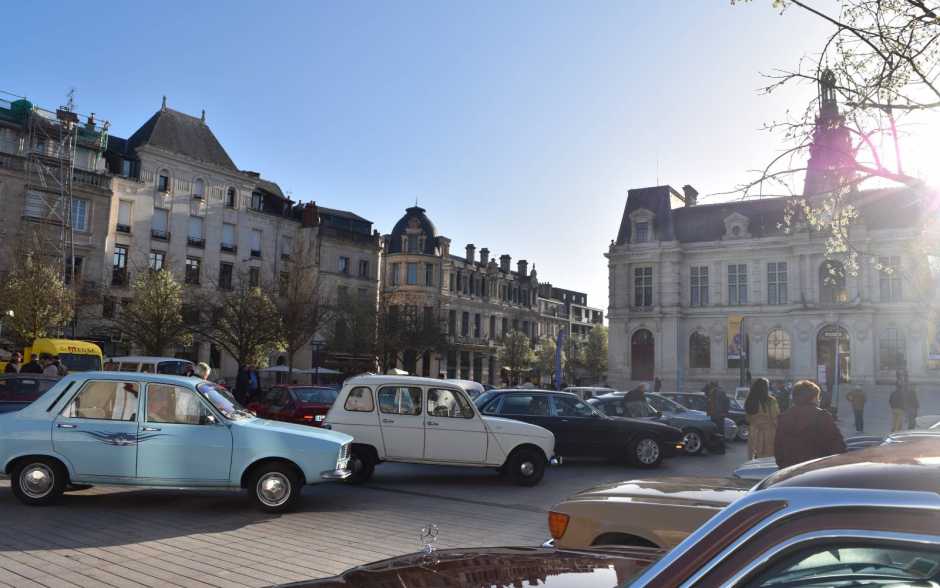 Grand Poitiers : défilé de véhicules anciens ce samedi