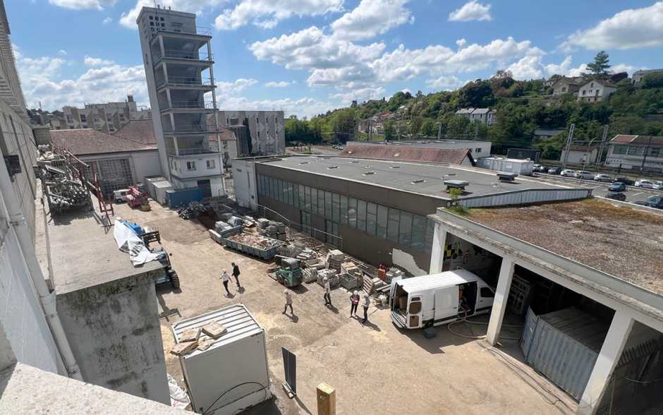 Poitiers - A la Caserne,  rien ne se perd...