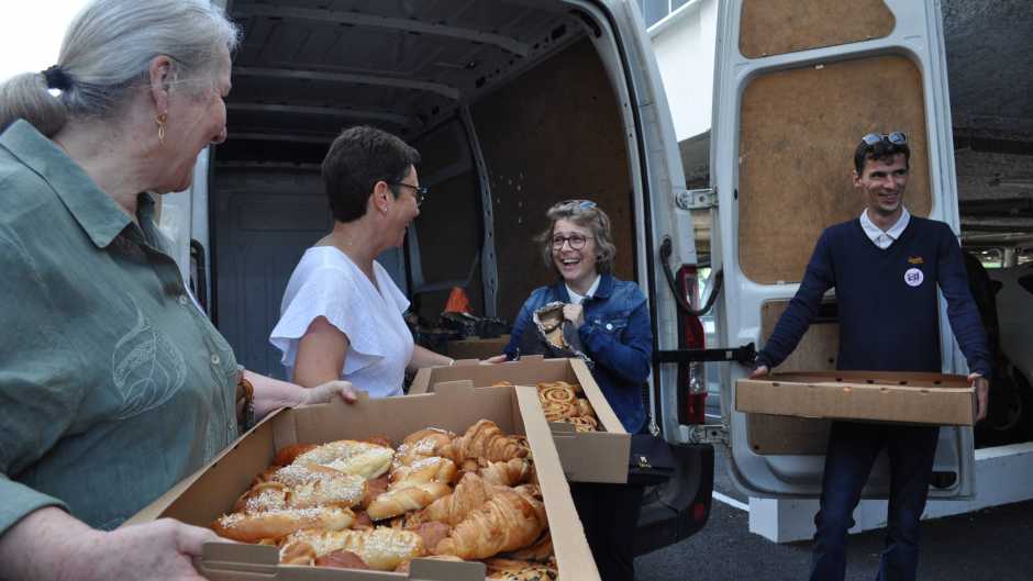 CFA Chantejeau : don de viennoiseries aux Restos du Cœur