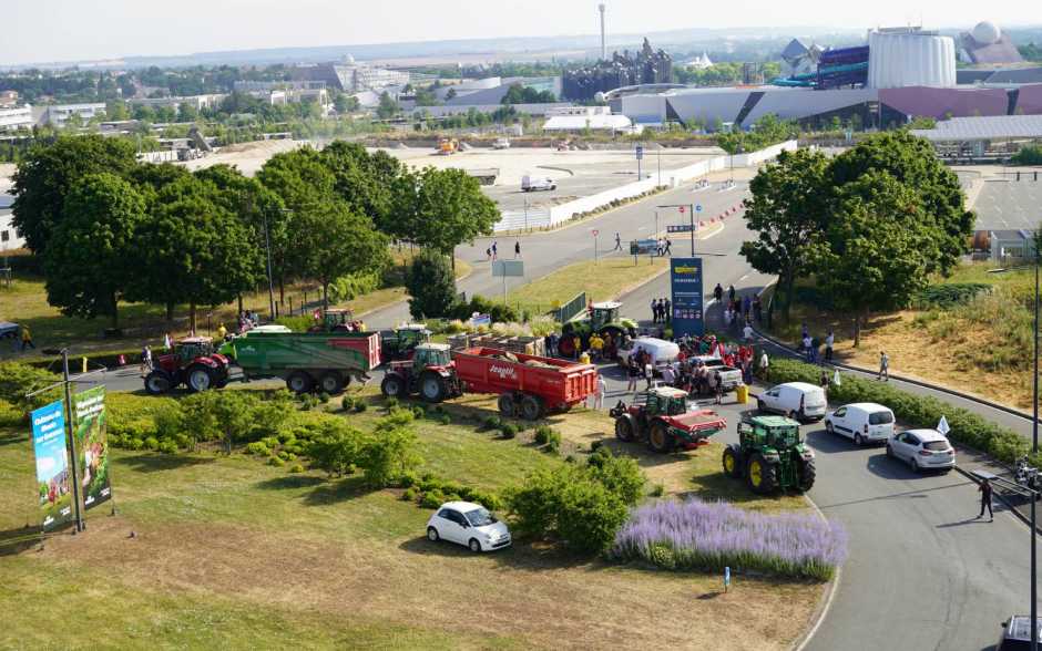 Le Futuroscope bloqué par les agriculteurs