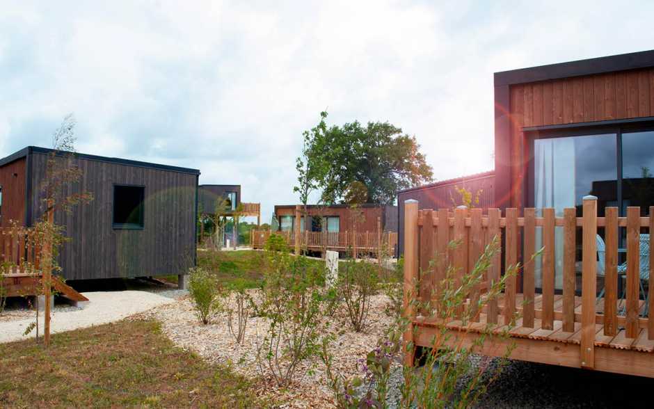 A Pressac,  le village flottant s’étend