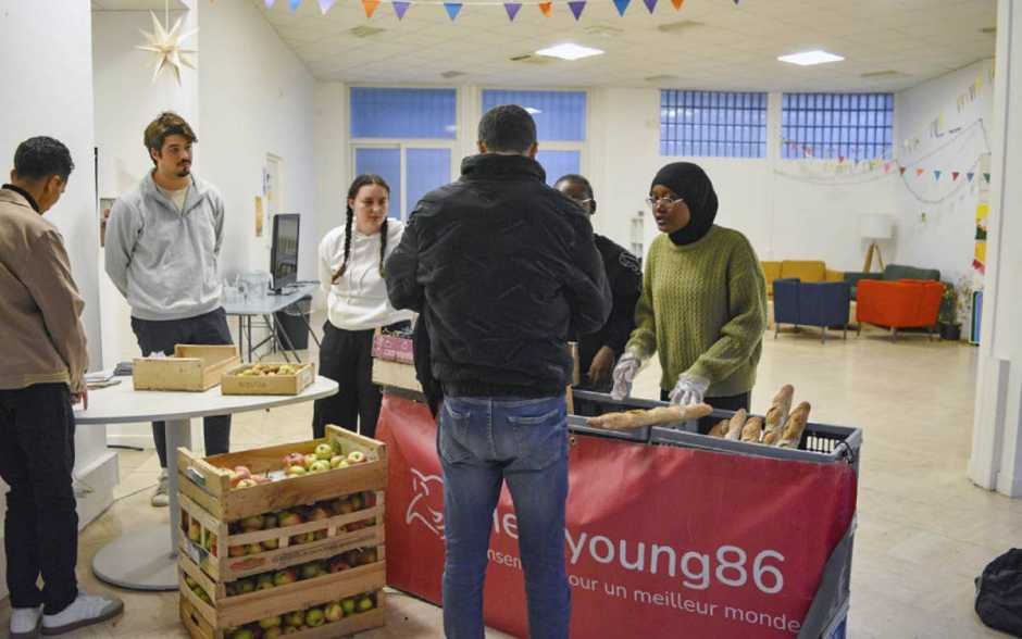 Poitiers - Deux bénévoles de l’association HelpYoung86 agressées