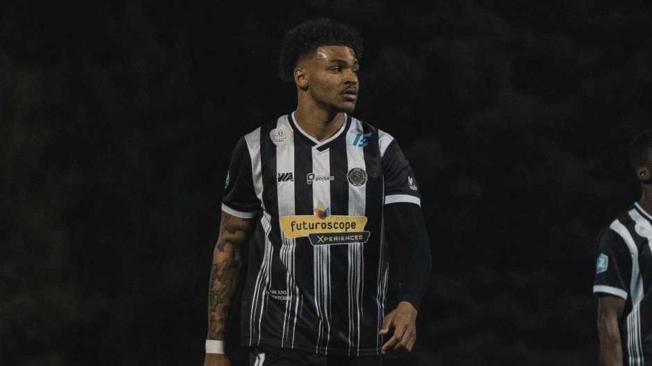 Football/National 2- Poitiers cale encore et reste sous pression (2-0)