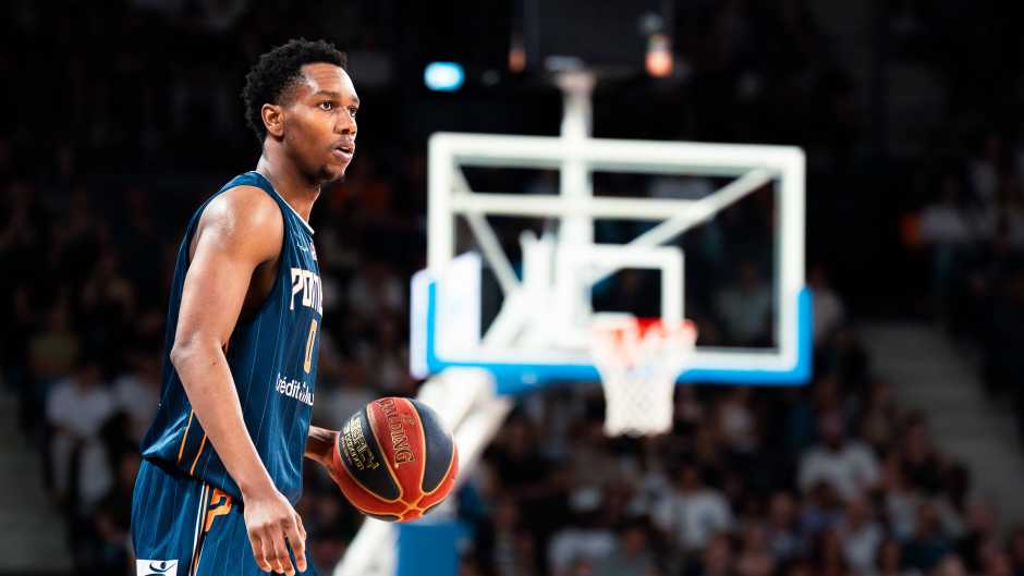 Basket/Elite 2 - Poitiers se tourne sereinement sur les play-offs (81-75)