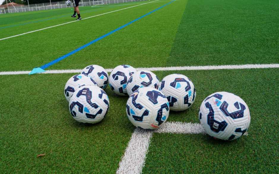 Football/National 3 - Chauvigny officiellement relégué, Châtellerault balayé