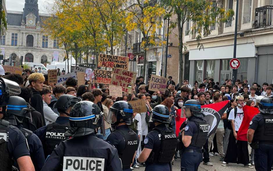 Onze personnes interpellées lors des manifestations lycéenes