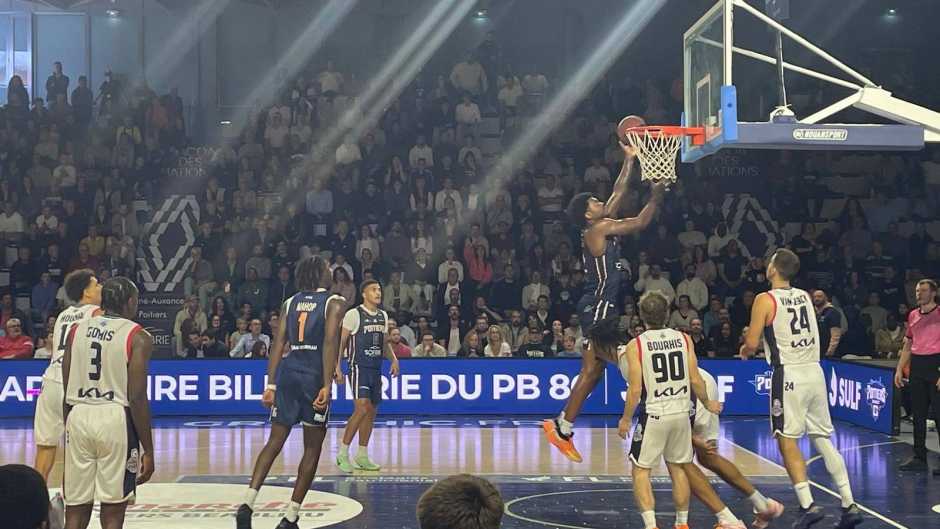 Basket/Elite 2 - Le PB86 fait sauter le verrou nantais (90-73)