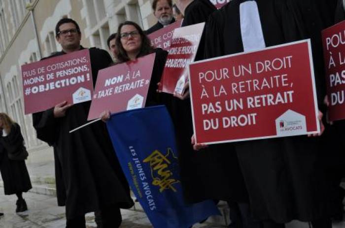 Audience solennelle sur fond de grogne des avocats