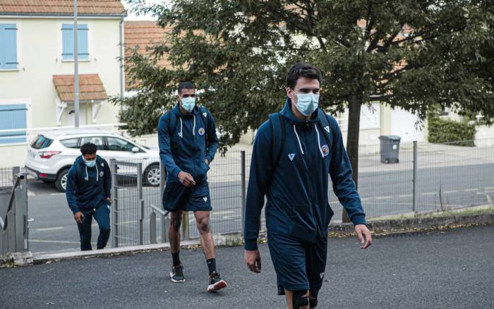 Dans la Vienne, match serré avec la Covid-19