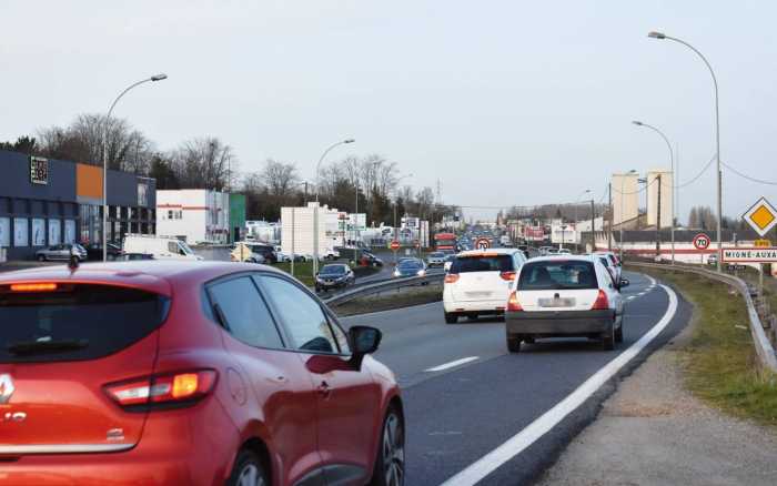 Dans la Vienne, les voitures-radars privées circulent déjà
