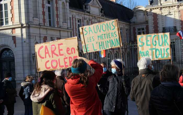 Le médico-social  dans la rue