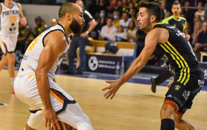 La Rochelle revient fort