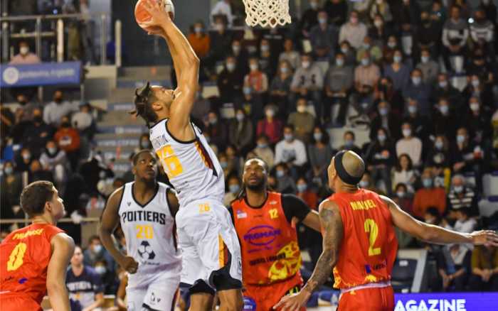 Basket - Poitiers attendu à Tarbes-Lourdes