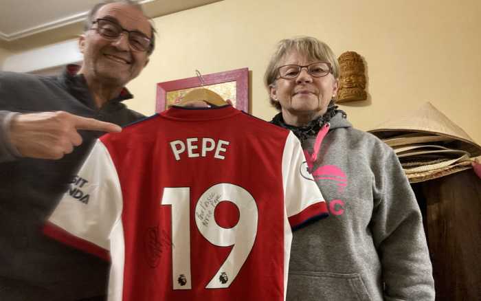 Solidarité : le maillot de Nicolas Pépé en gros lot d'une tombola caritative